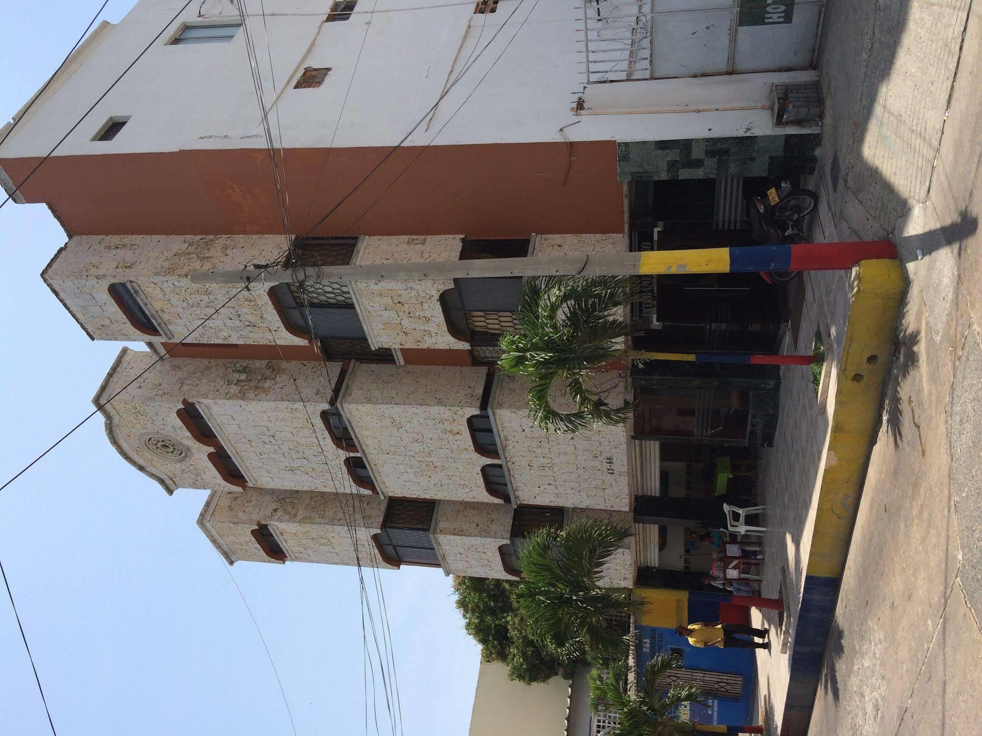 בארנקווילה Hotel Interamericano מראה חיצוני תמונה